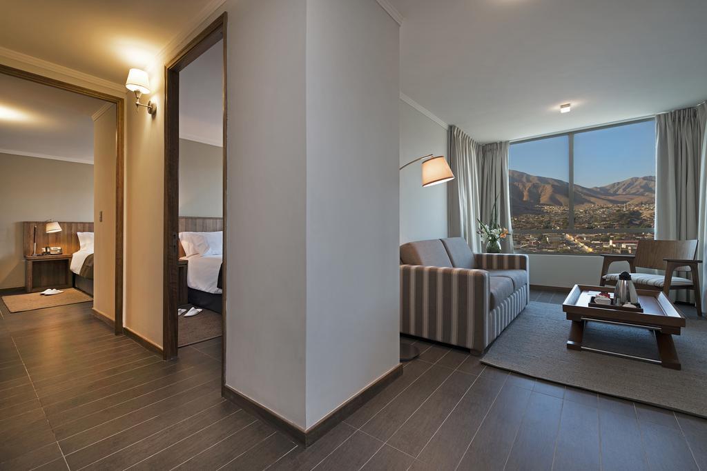 Hotel Atacama Suites Copiapó Стая снимка